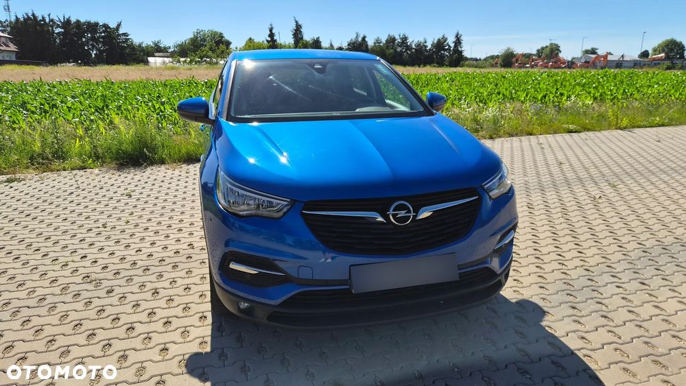 Opel Grandland X 1.2 T GPF Design&Tech S&S - 17