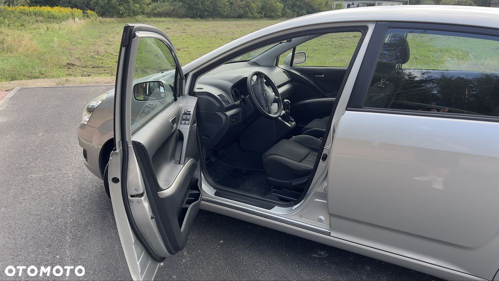 Toyota Corolla Verso - 7
