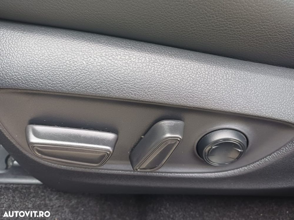 Toyota RAV4 2.5 Hybrid VVT-iE 4x4 Luxury - 14