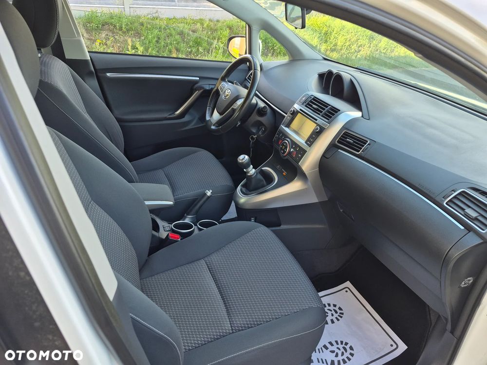 Toyota Verso - 7