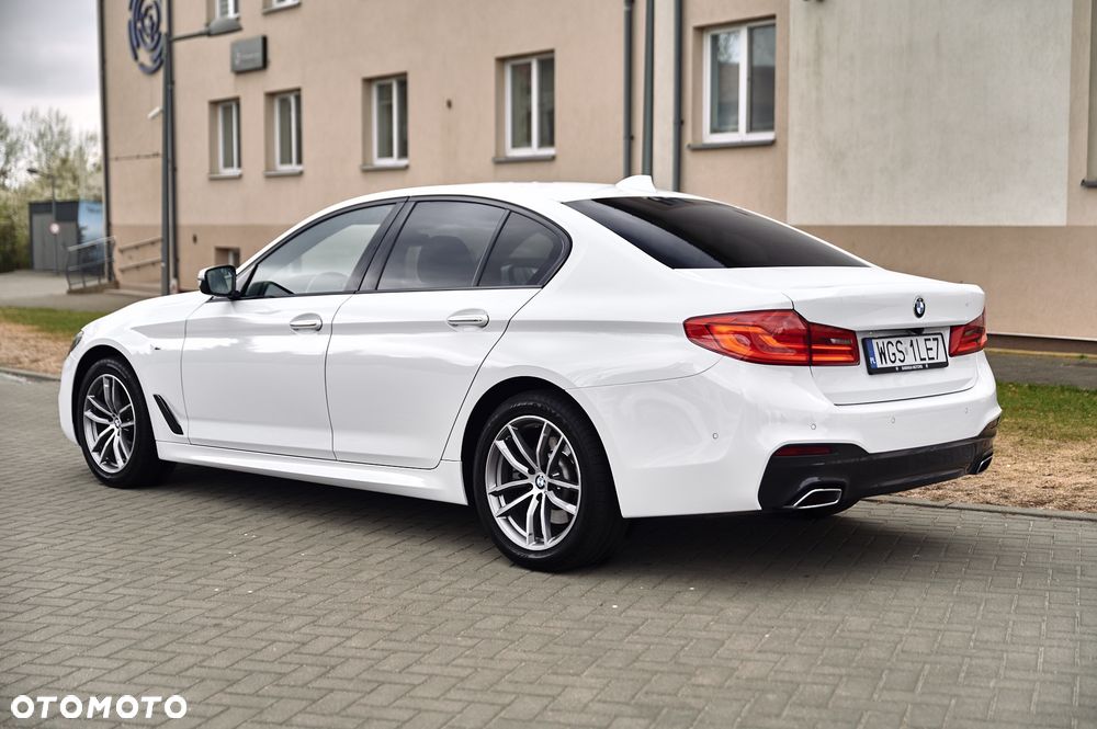 BMW Seria 5 520d xDrive - 9