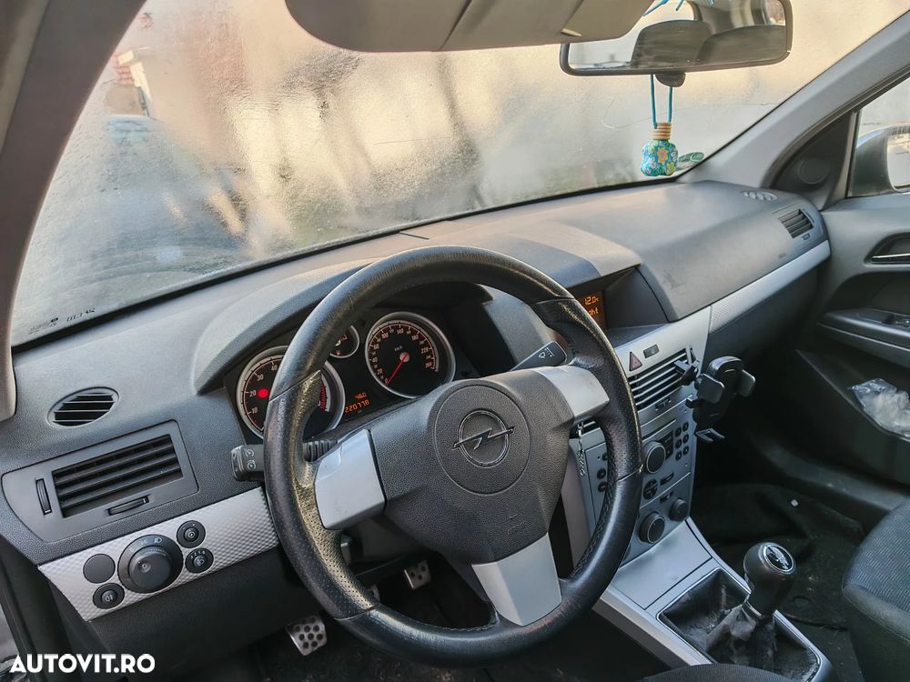 Opel Astra Classic 1.6i - 4
