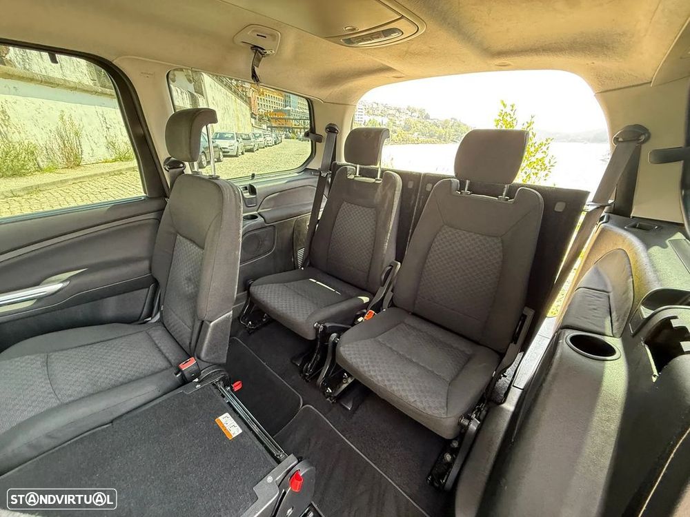 Ford Galaxy 1.8 TDCi Titanium - 12