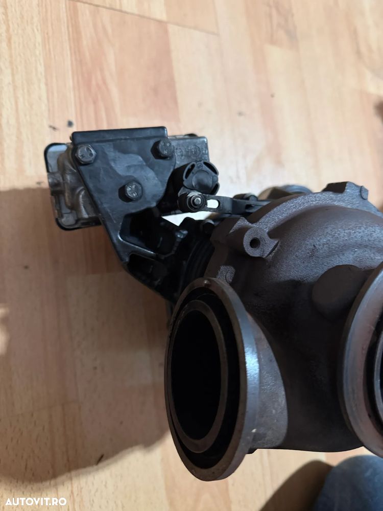 Turbina BMW TurboSystems 500cp+ BMW E90 E91 F10 F11 F01 Turbo cu mic defect,cititi anuntul Turbo cu rulmenti - 3