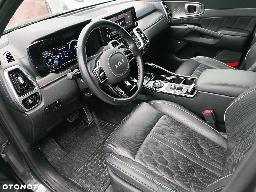 Kia Sorento - 9