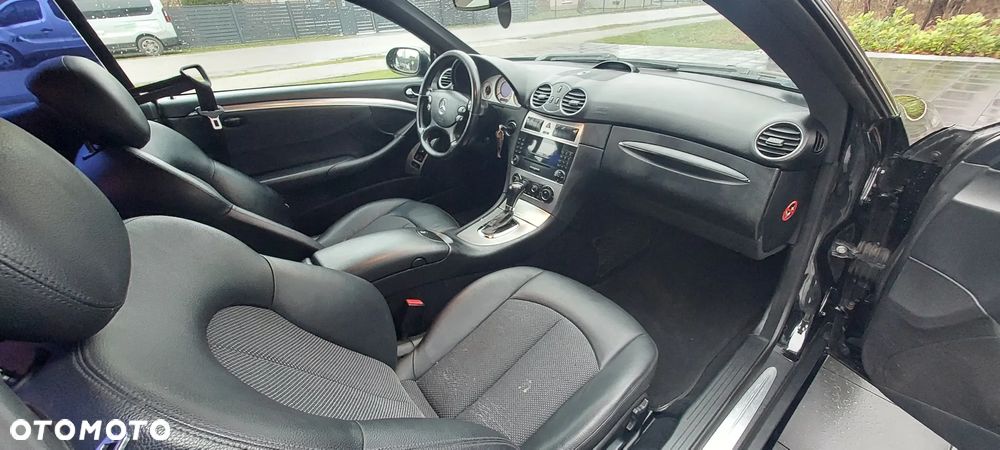 Mercedes-Benz CLK - 9