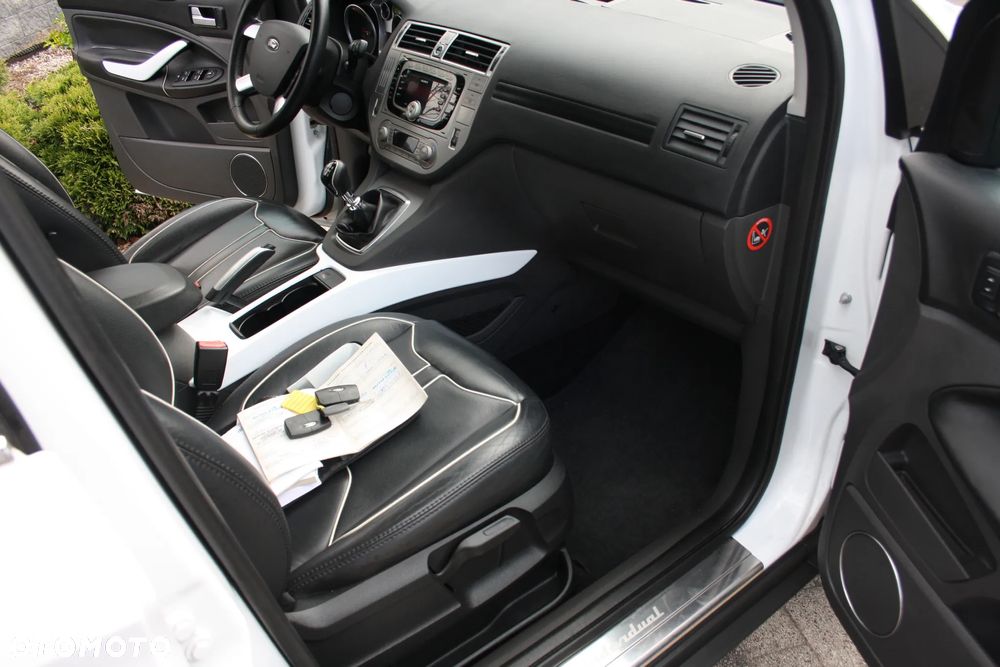 Ford Kuga 2.0 TDCi 4x4 White Magic - 25
