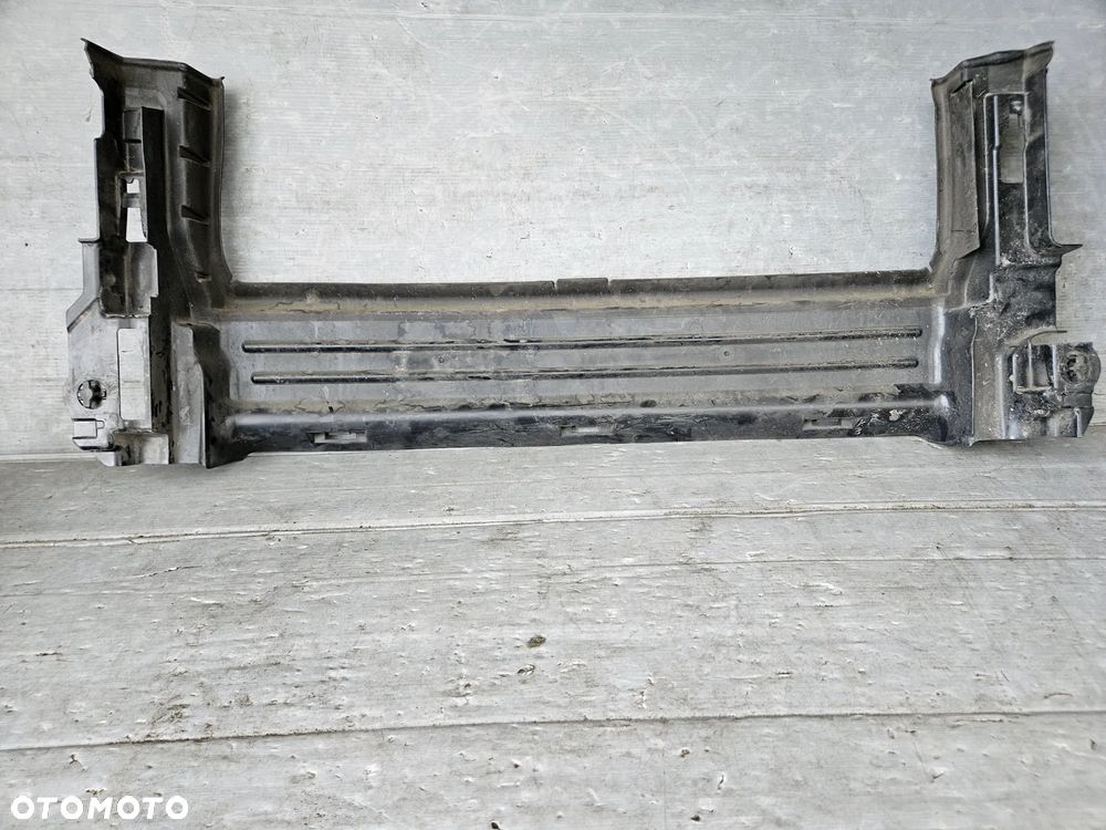 Volvo V40 XC 40 kierownica powietrza