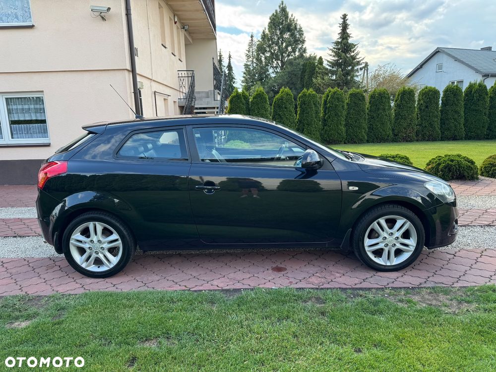 Kia ProCeed 1.6 CVVT LX - 12