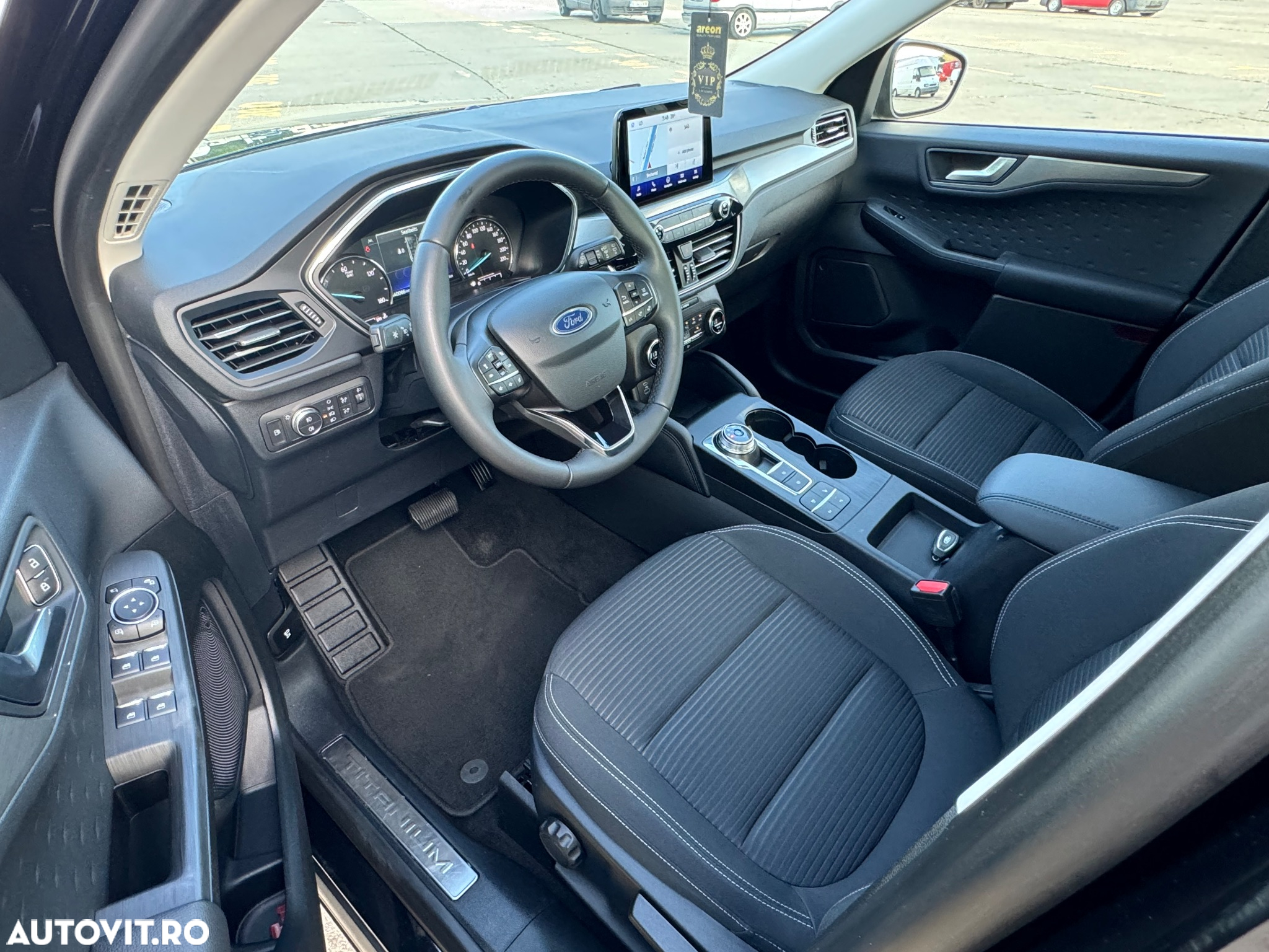 Ford Kuga 2.5 Duratec FWD PHEV Titanium - 11
