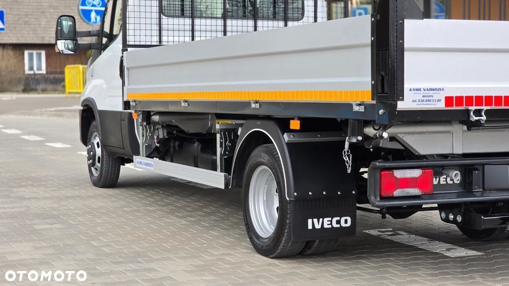 Iveco DAILY 3.0 180KM  50C18❗❗160 TYŚ PRZEBIEGU NOWY ❗️❗️MOCNY WYWROT Z PRZYSTAWKI / NOWY MODEL  / 3-STRONNA WYWROTKA KAMIL NADWOZIA / FULL OPCJA / BURTY 40CM / HAK + WYJSCIE HYDRAULICZNE DO PRZYCZEPY / SKRZYNIA MANUALNA / BLIŹNIAKI / SERWIS ASO / SALON POLSKA / 35C15 50C15 35C18❗❗ BEZ PRZEBIEGU JAK Z SALONU - NOWY -❗❗ - 16