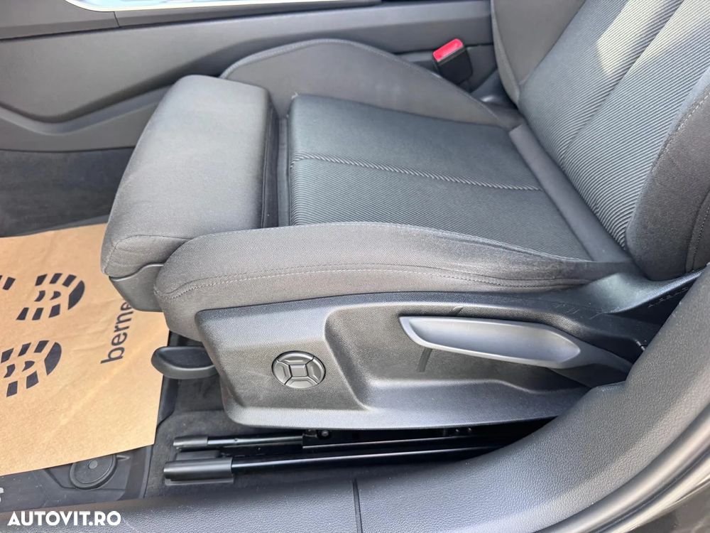 Audi A6 Avant 40 TDI quattro S tronic - 23