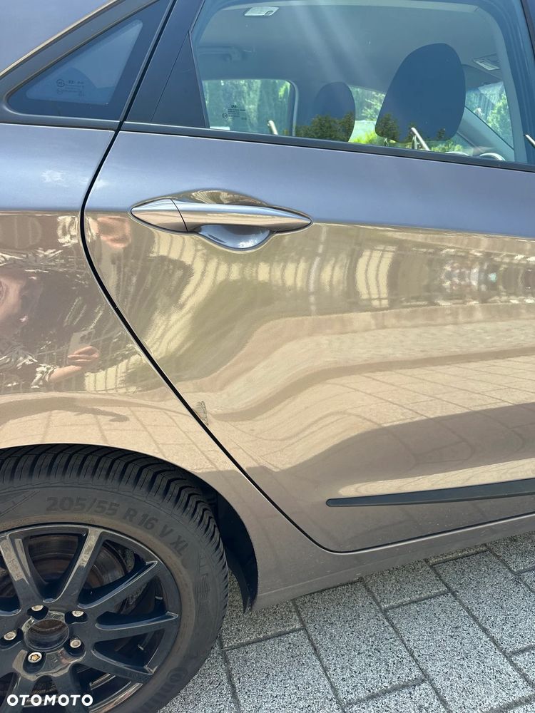 Hyundai i30 - 12