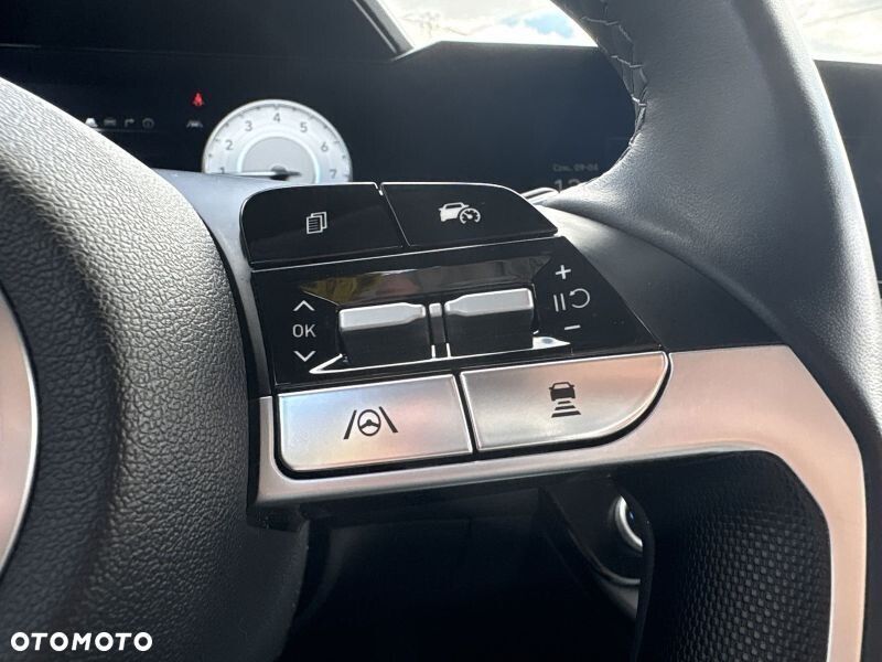 Hyundai Elantra 1.6 Smart CVT - 14