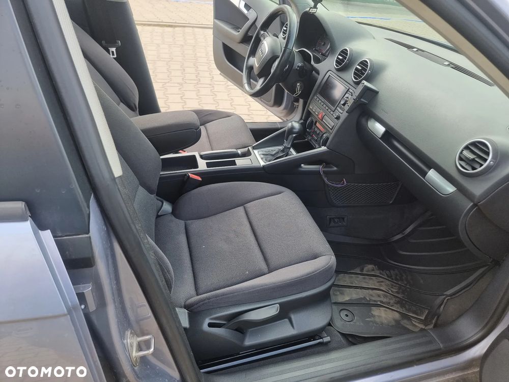 Audi A3 Sportback - 8