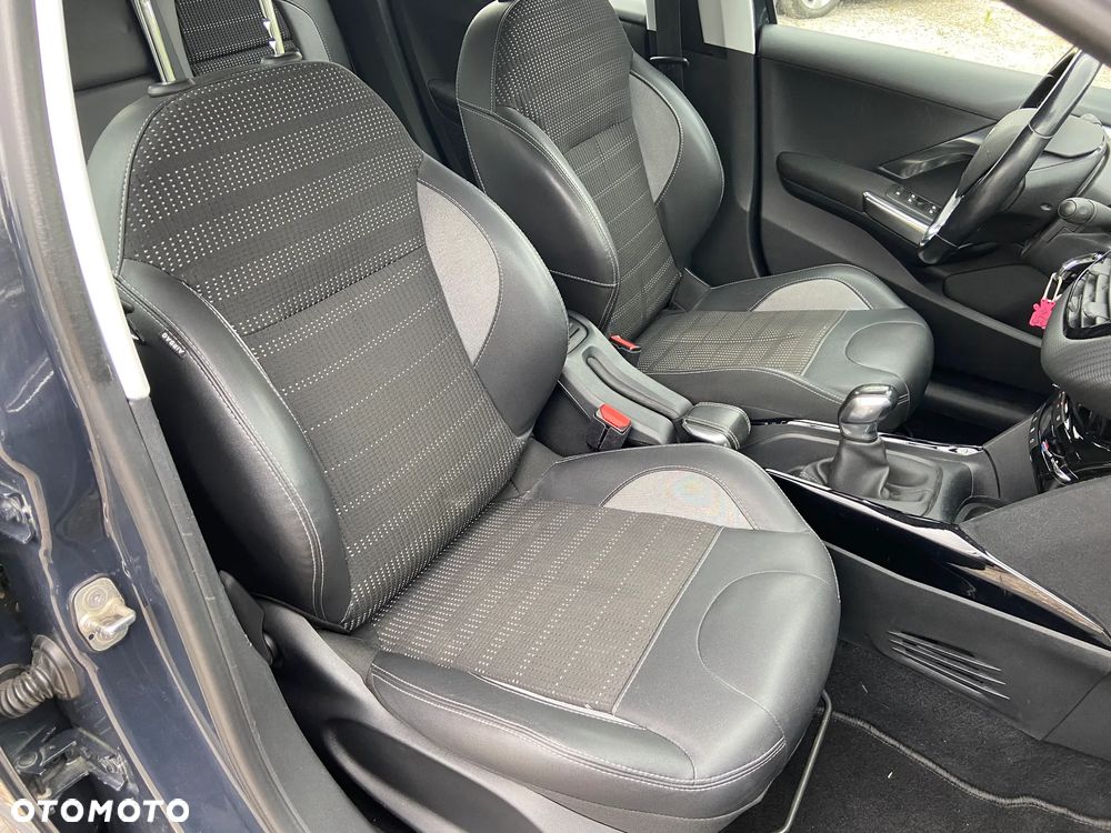 Peugeot 2008 - 29