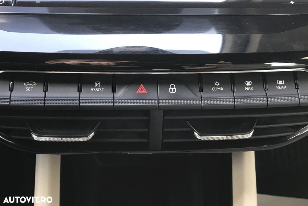 Skoda Octavia 1.5 TSI DSG MHEV Style - 26