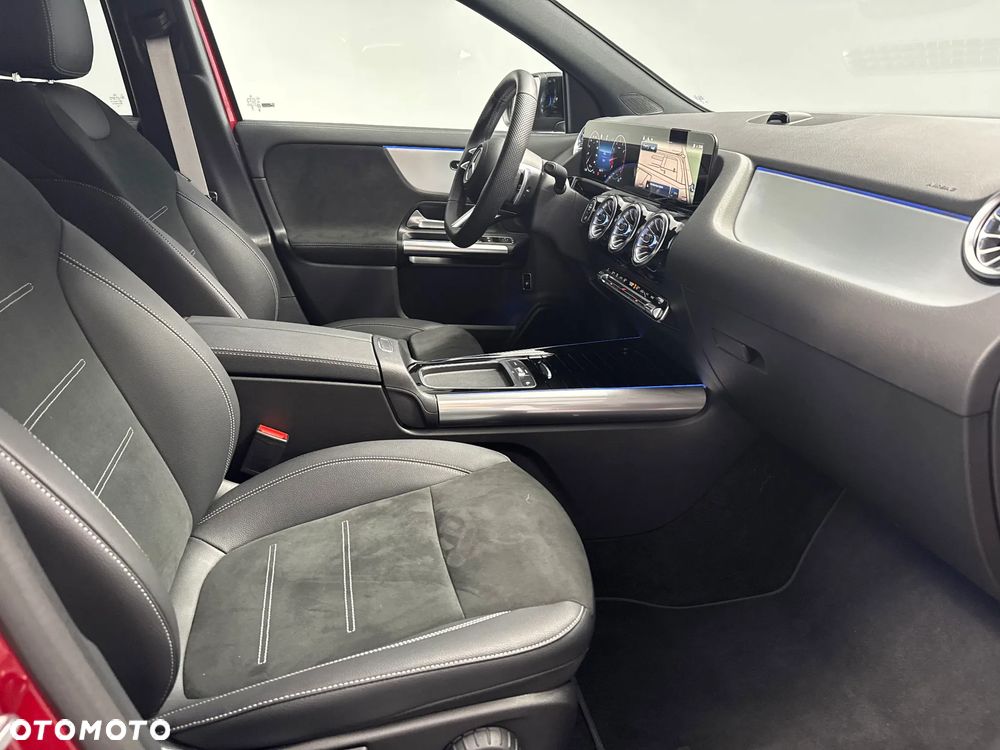 Mercedes-Benz GLA 200 mHEV AMG Line 7G-DCT - 27