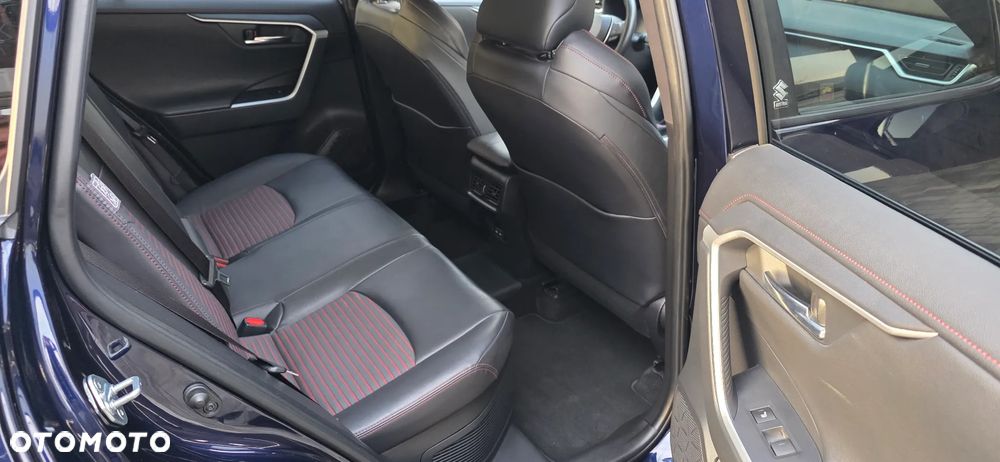 Suzuki Across PLUG-IN HYBRID - 9