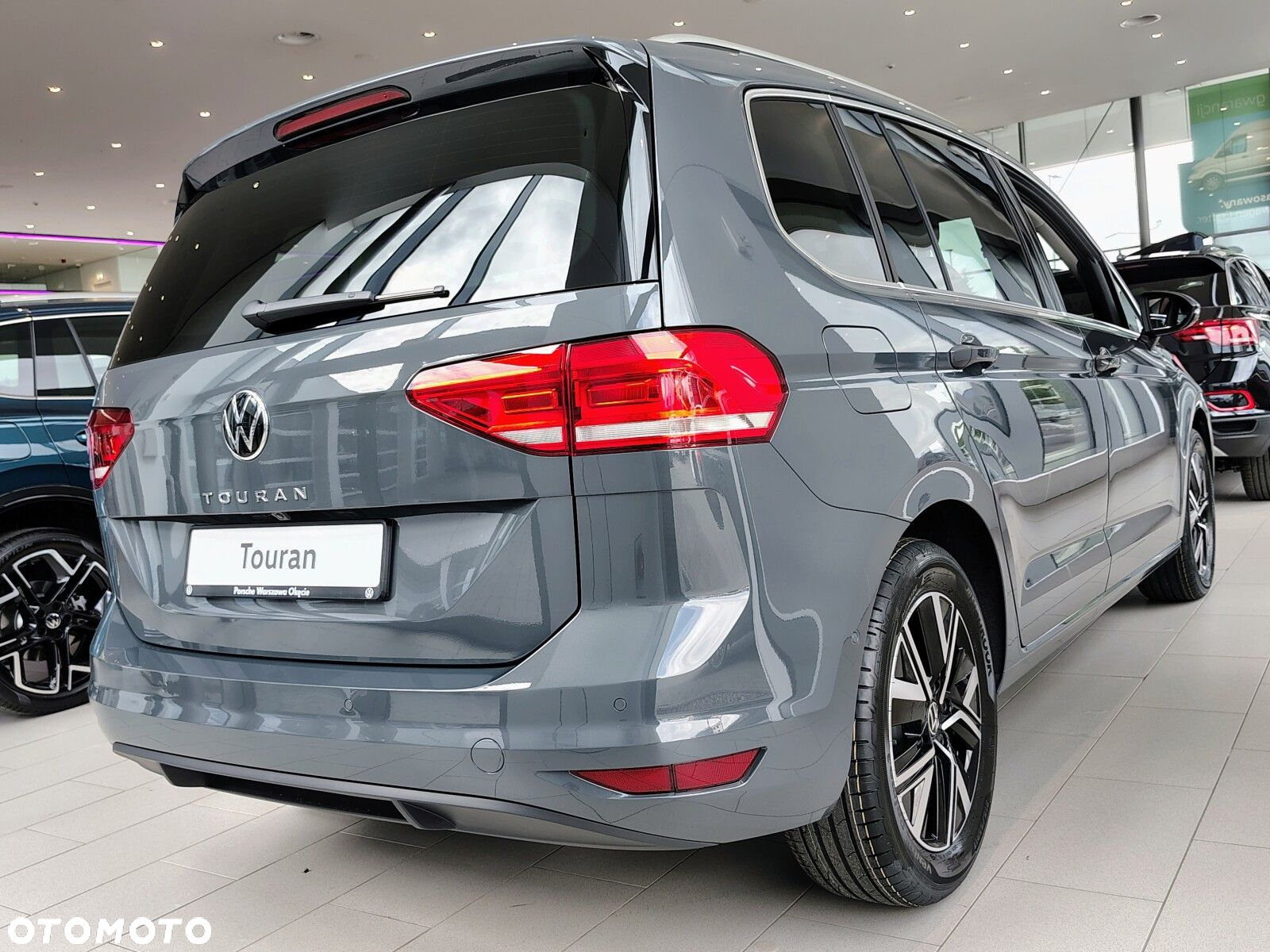 Volkswagen Touran - 6