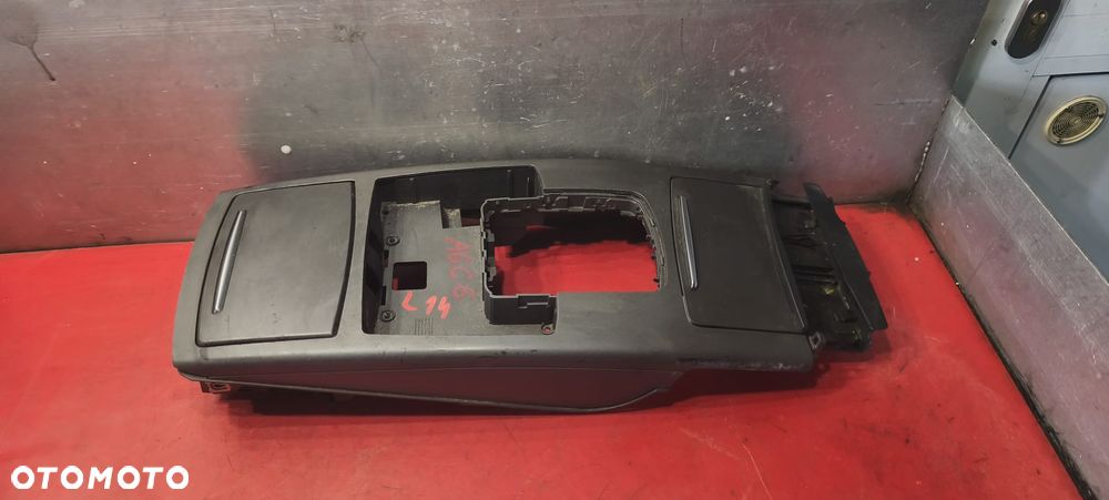 TUNEL ŚRODKOWY PANEL OSŁONA MMI Audi A6 C6 4F1864261 - 1