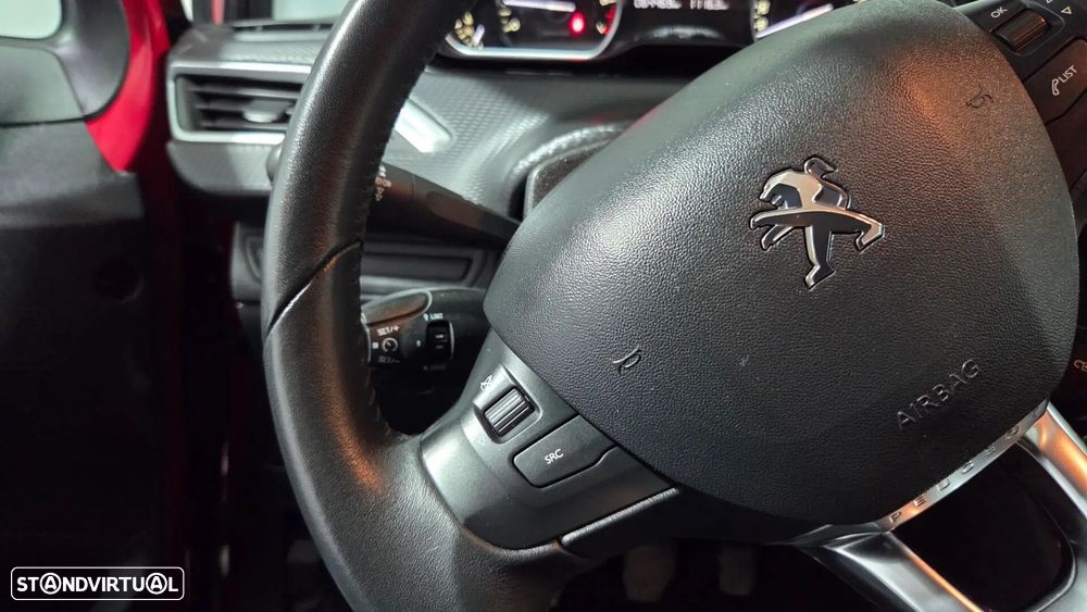 Peugeot 2008 PureTech 130 Stop&Start Allure - 32