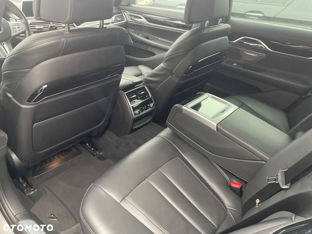 BMW Seria 7 730d xDrive - 11