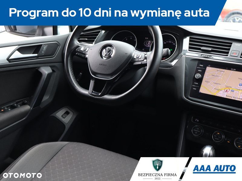 Volkswagen Tiguan - 8