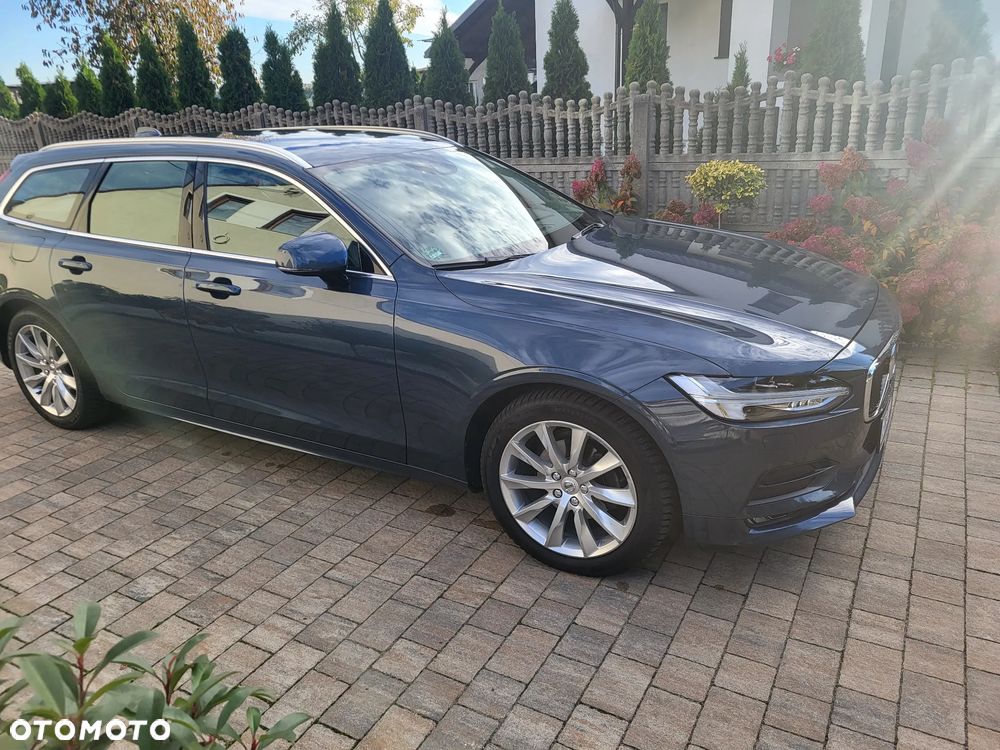 Volvo V90 D4 Momentum - 9