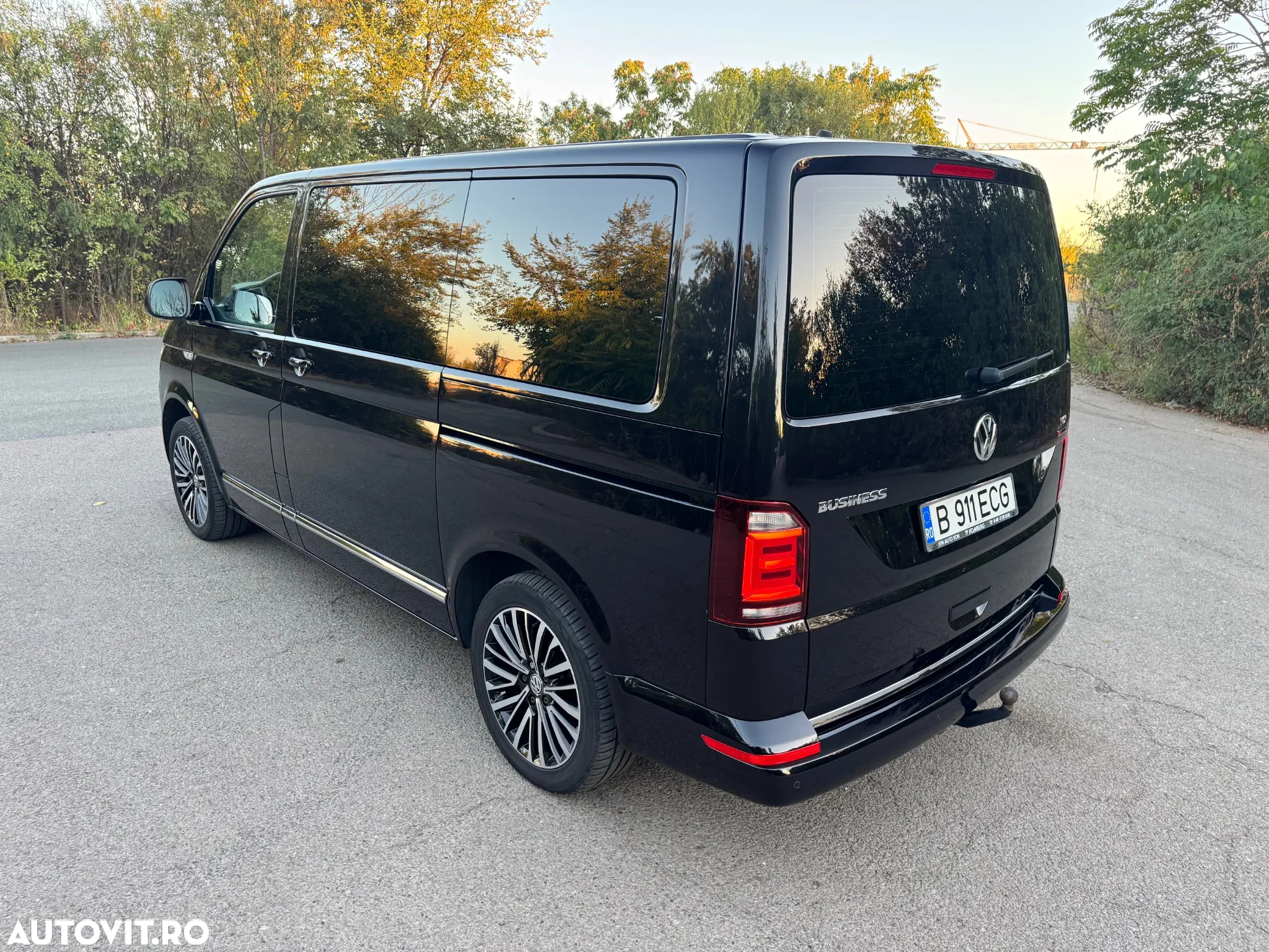 Volkswagen Multivan - 3