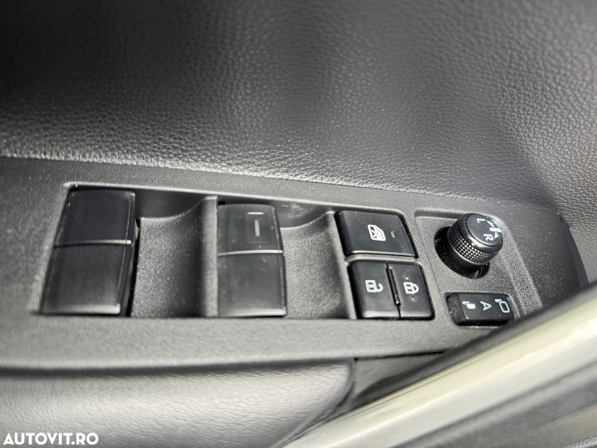 Toyota Corolla Cross Hybrid 2.0 VVT-i Lounge - 21