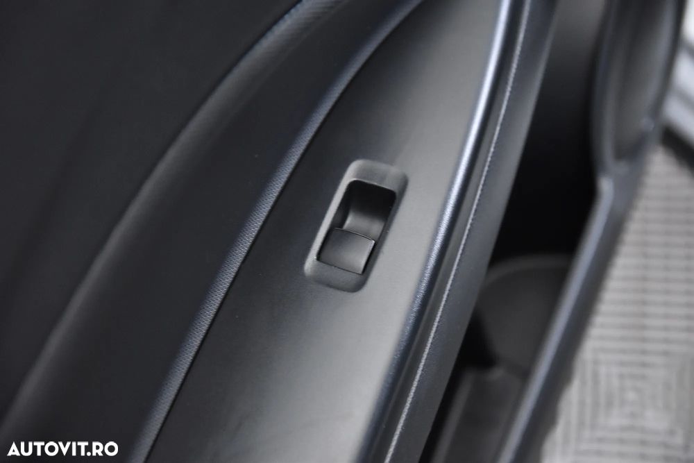 Mitsubishi Space Star - 14