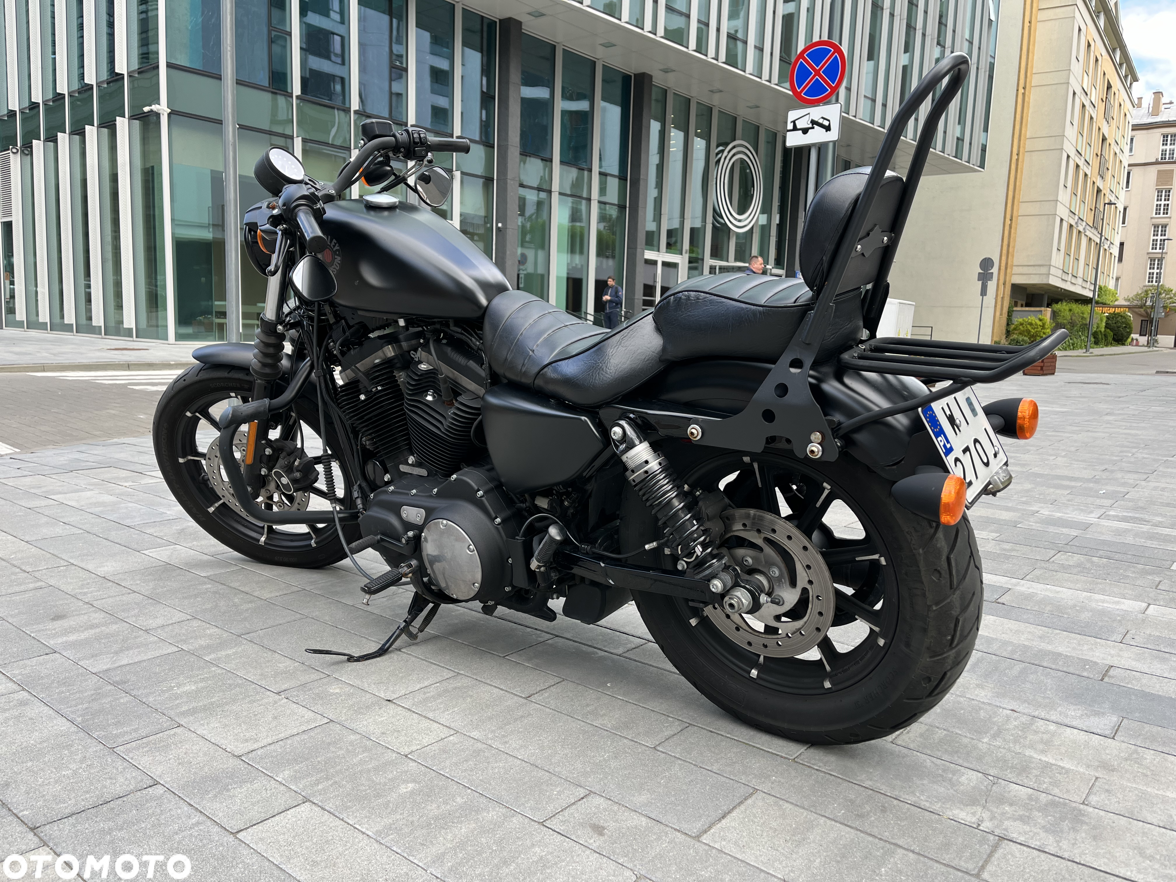 Harley-Davidson Sportster Iron 883 - 5