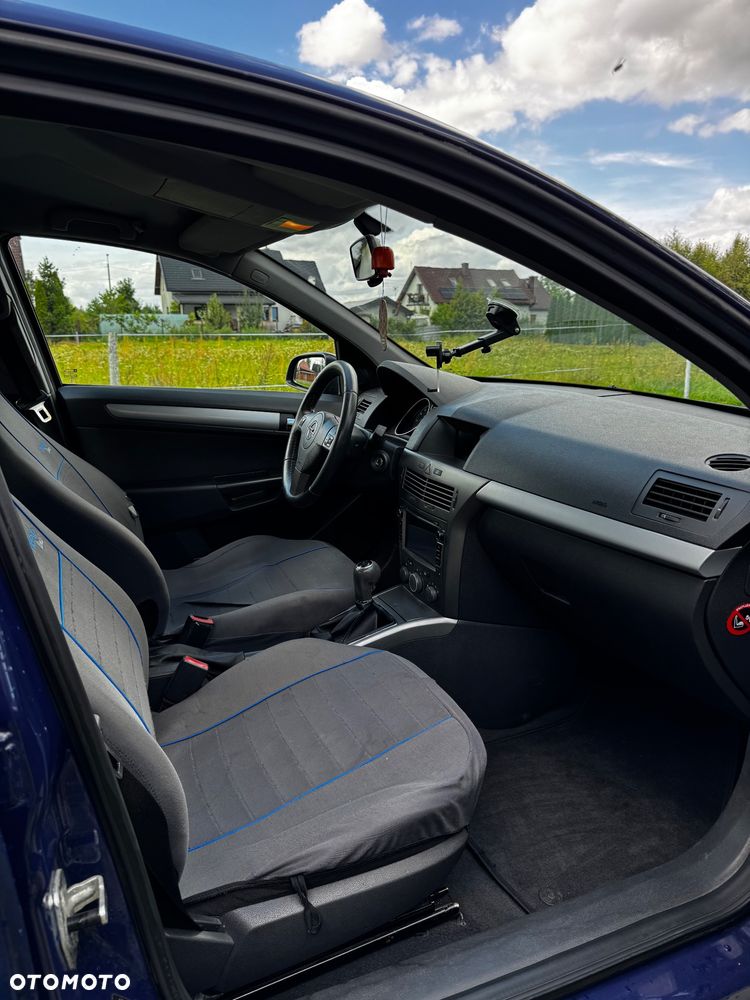 Opel Astra 1.4 Essentia - 21