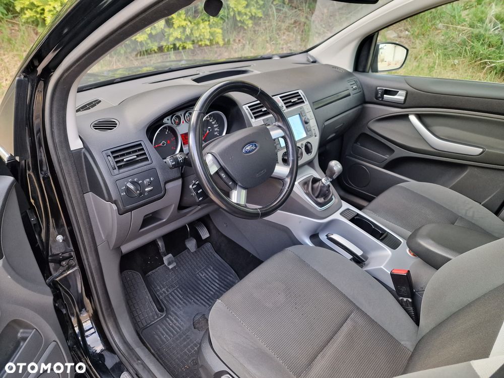 Ford Kuga 2.0 TDCi 4x4 Titanium - 17