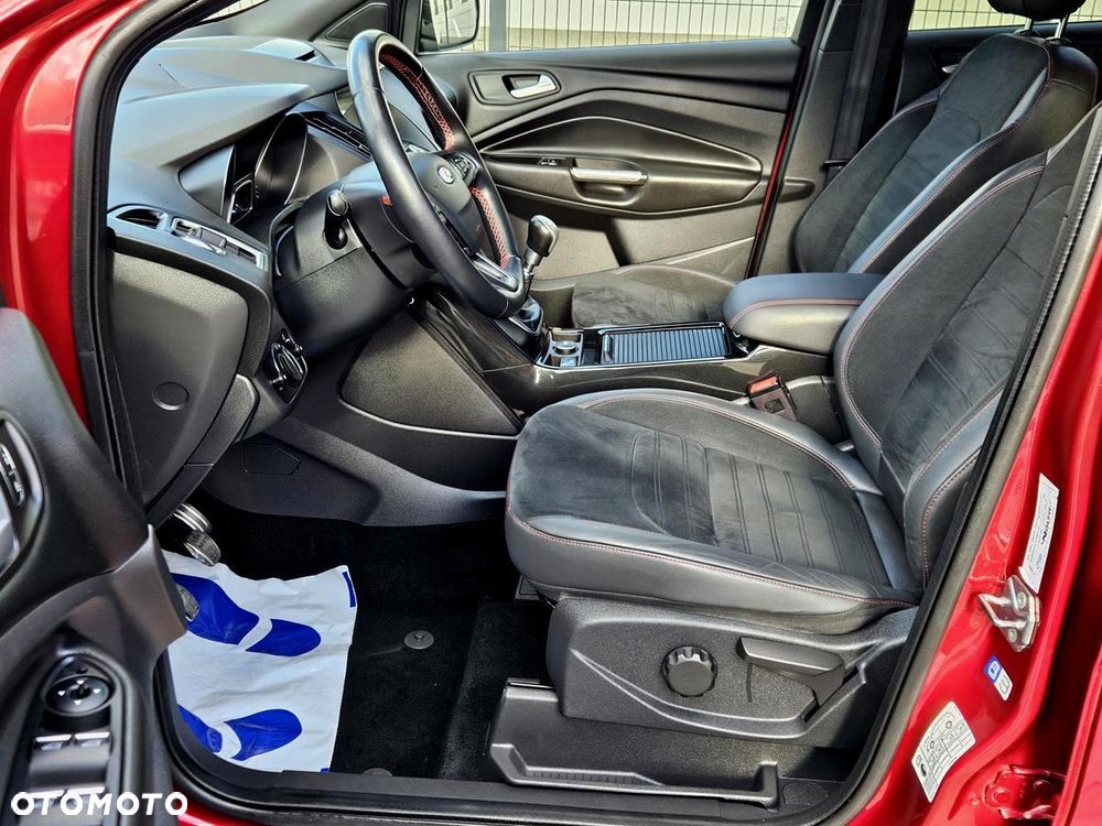 Ford Kuga 2.0 TDCi 4x4 ST-Line - 18