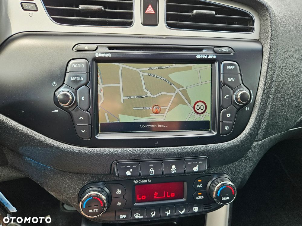 Kia Ceed 1.6 GDI Dream Team Edition - 14