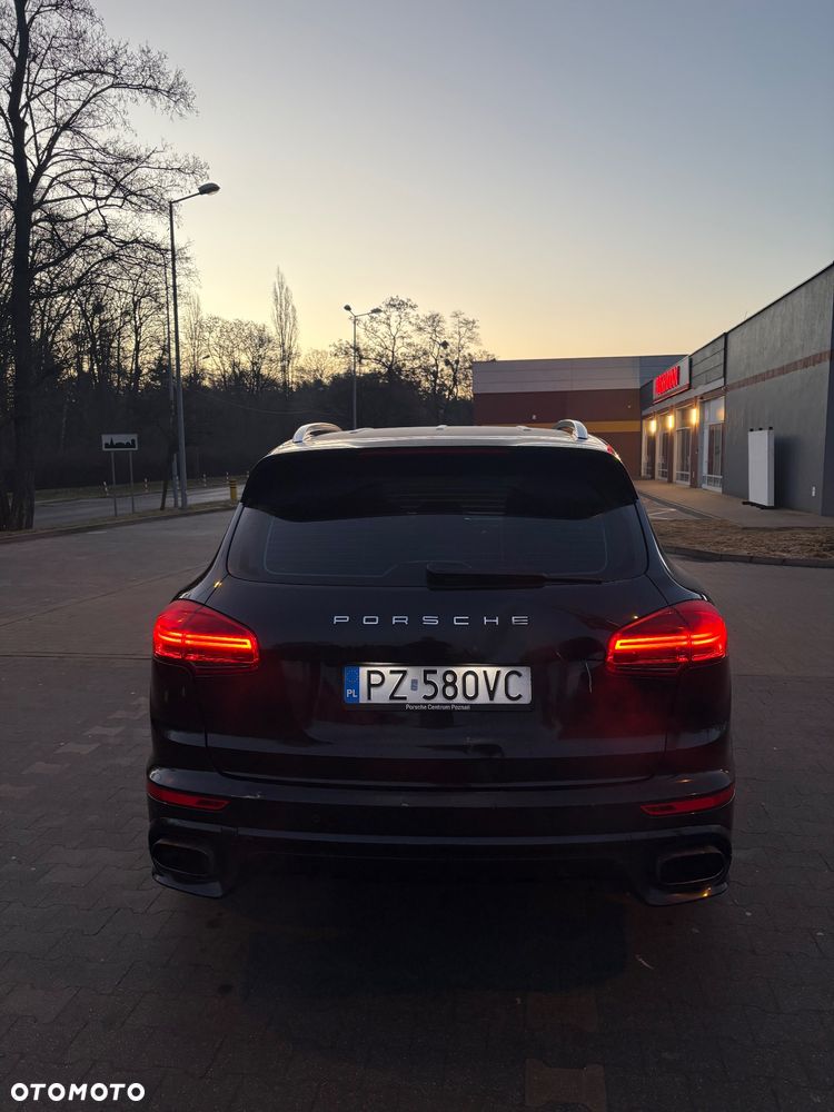 Porsche Cayenne Platinum Edition - 11