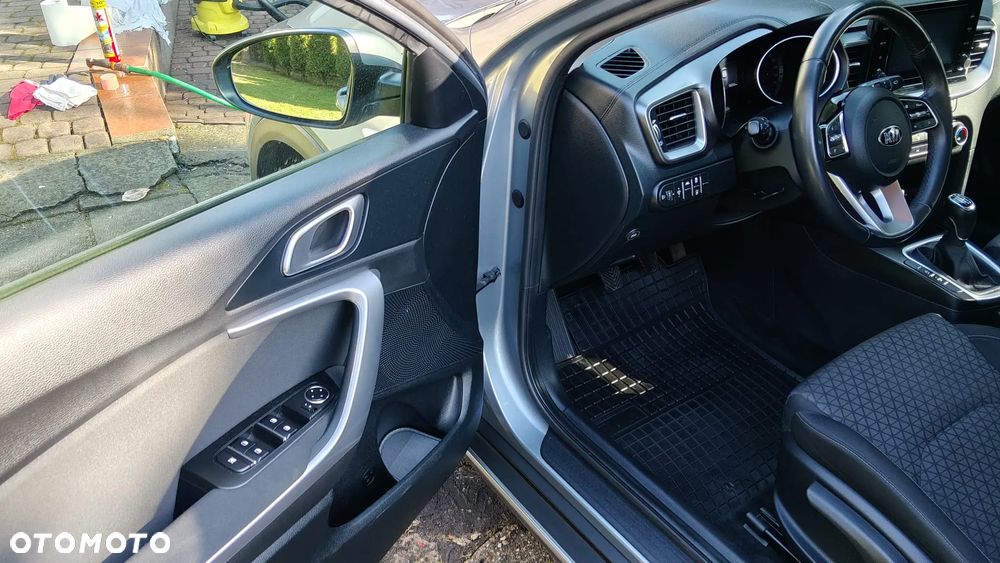 Kia XCeed 1.0 T-GDI L - 11