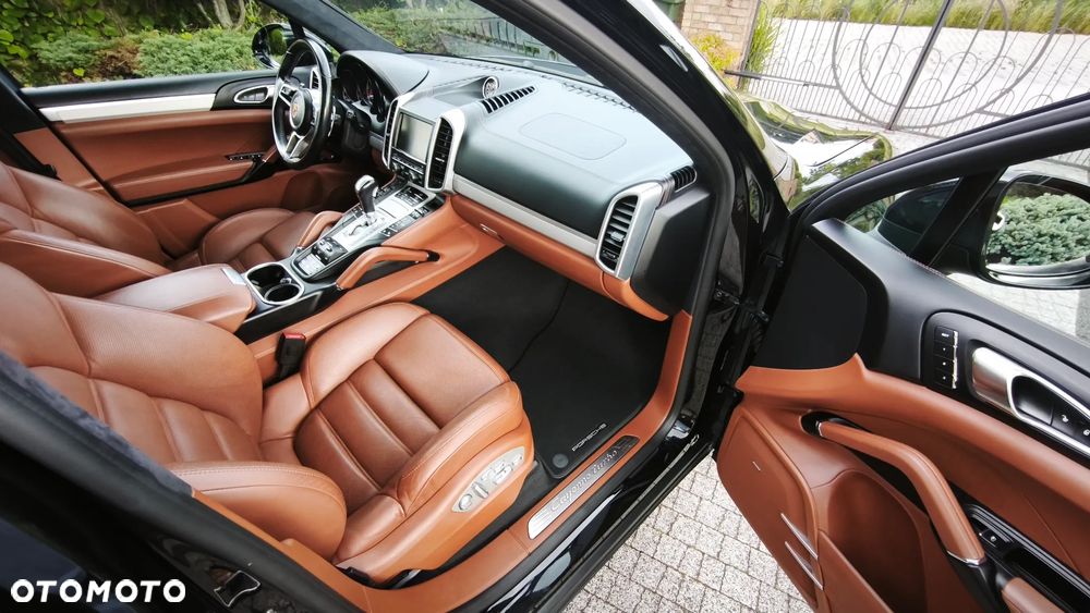 Porsche Cayenne - 6