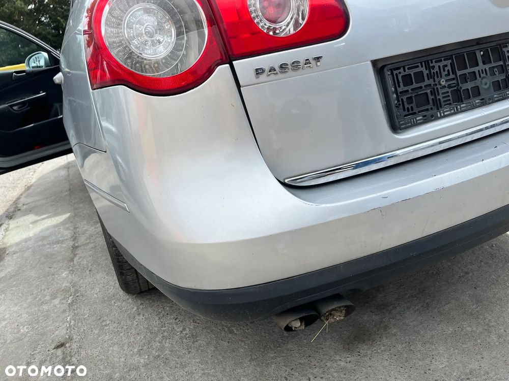 ZDERZAK TYLNY TYŁ VW PASSAT B6 KOMBI KOD LAKIERU LA7W - 4