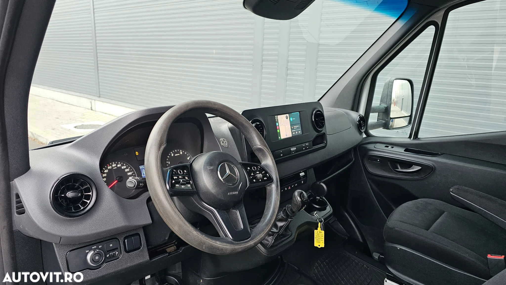 Mercedes-Benz Sprinter - 18