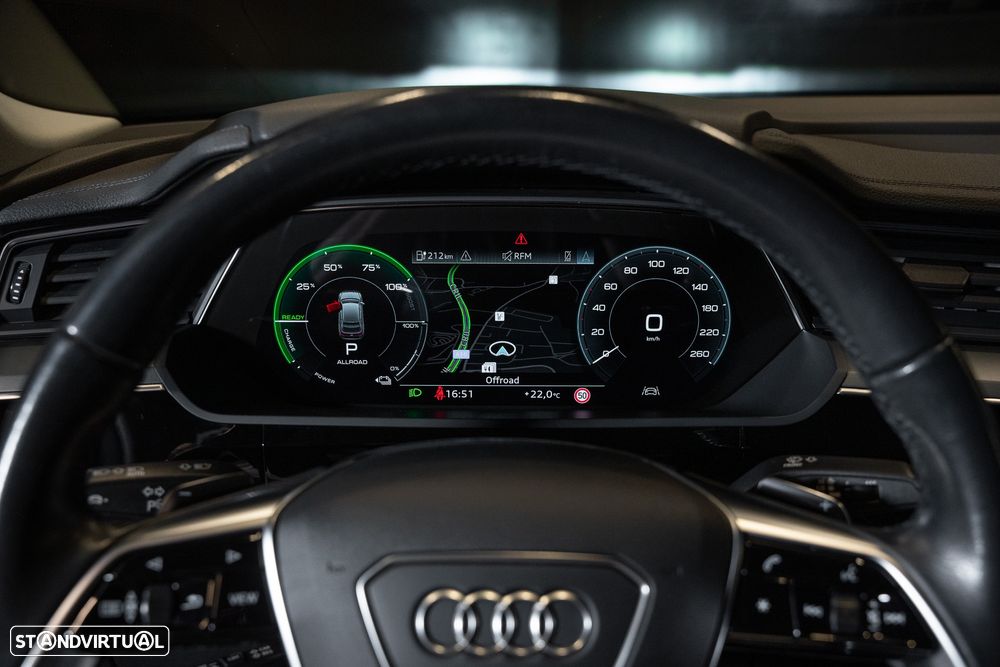 Audi Q8 e-Tron Sportback 55 quattro S line - 27