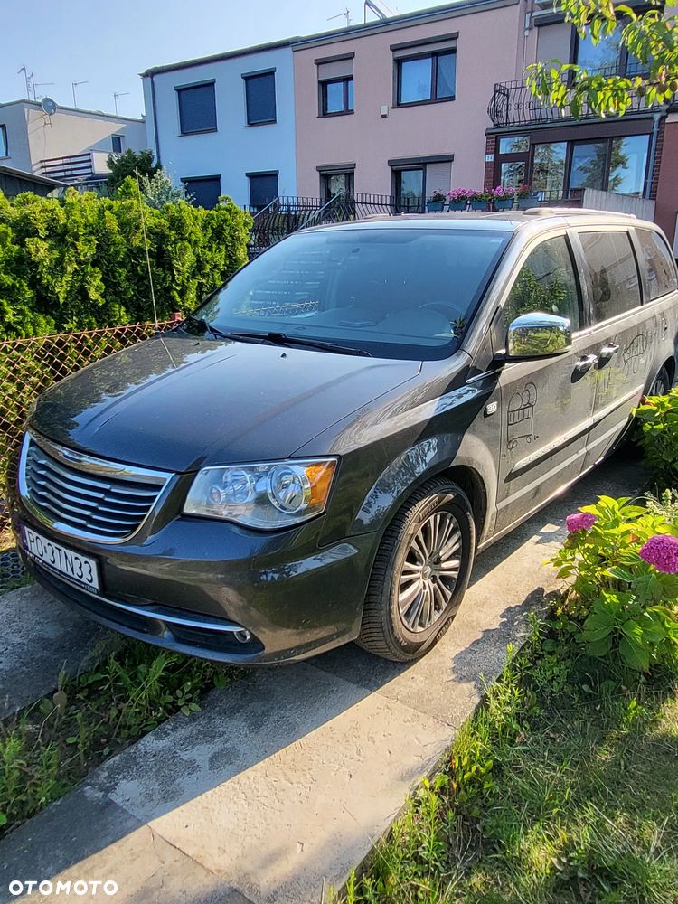 Chrysler Town & Country 3.6 Limited - 4