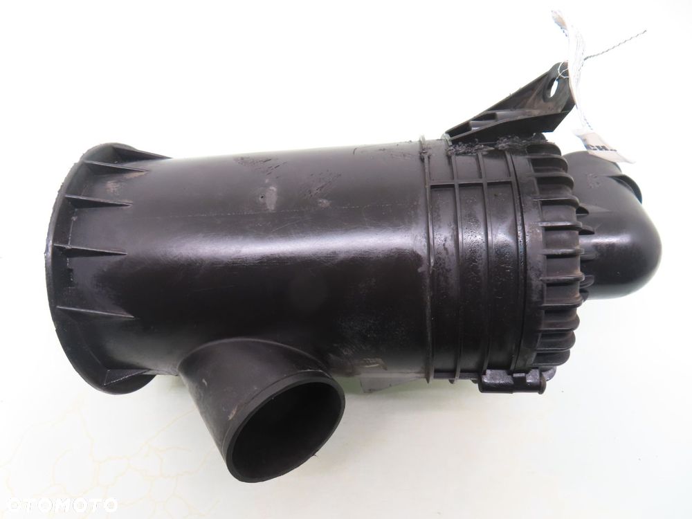 OBUDOWA FILTRA POWIETRZA FIAT PUNTO II 1.9 JTD 735274999 735274998 46552774 - 7