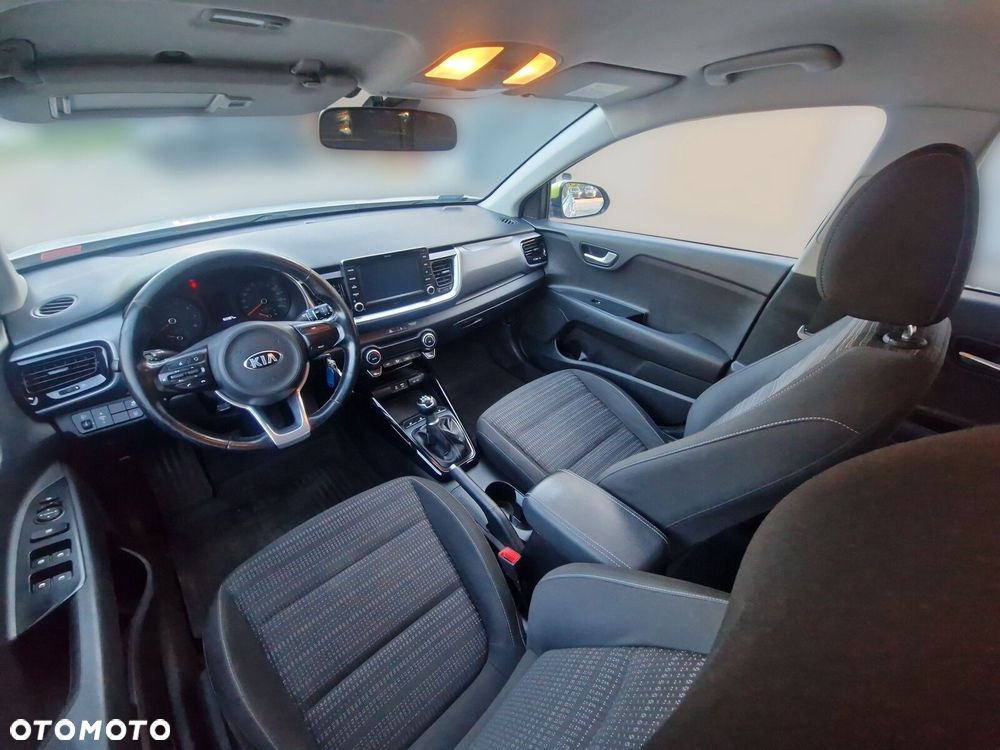 Kia Stonic - 10