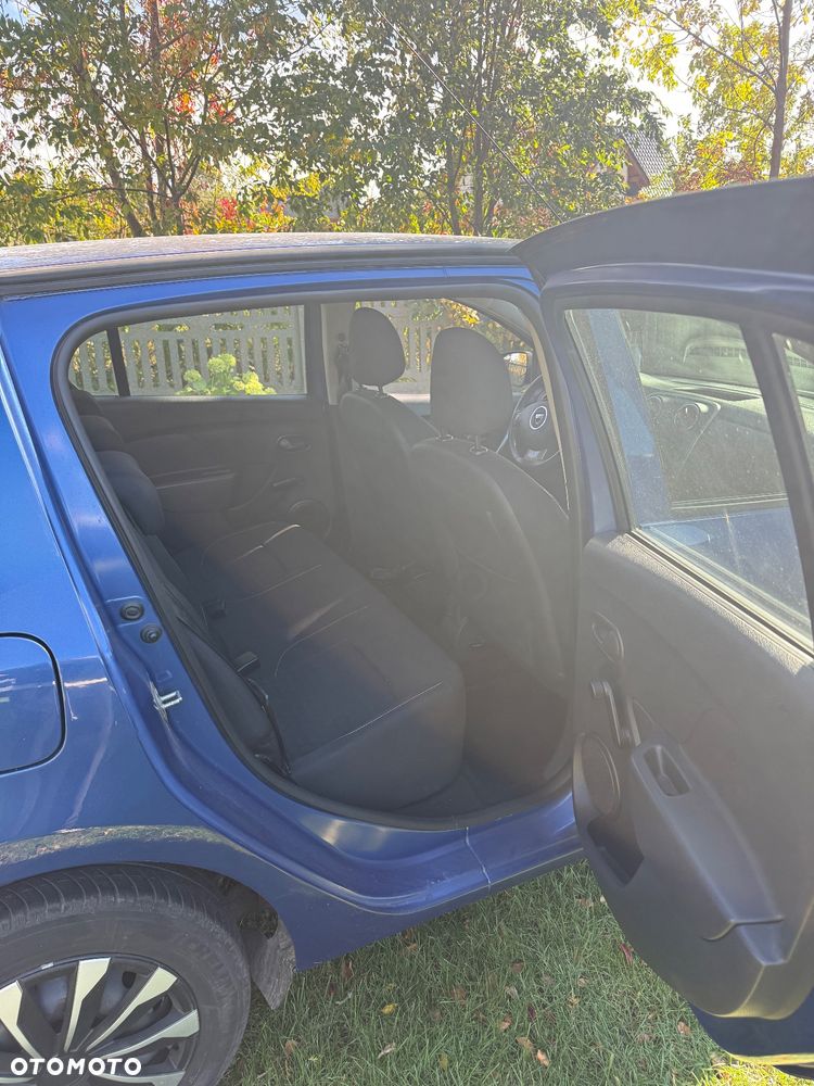 Dacia Sandero 1.2 16V Laureate - 8