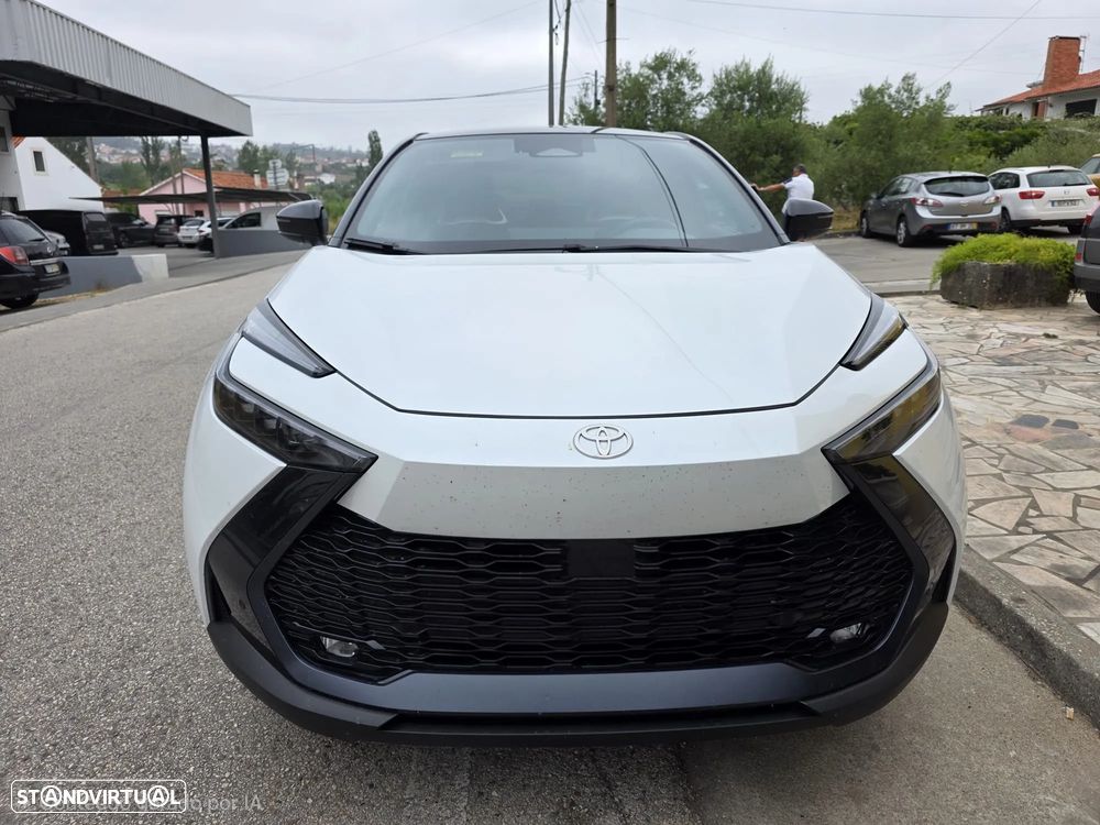 Toyota C-HR 2.0 HDF Plug-in Lounge - 1