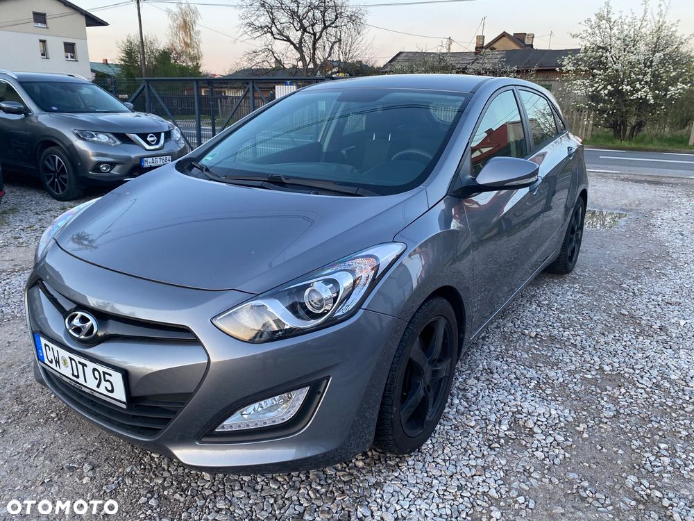 Hyundai i30 1.4 Premium - 1