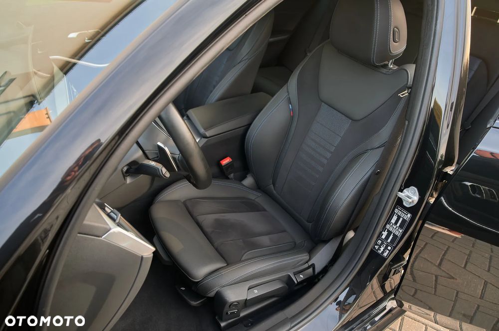 BMW Seria 3 320d xDrive MHEV M Sport sport - 25
